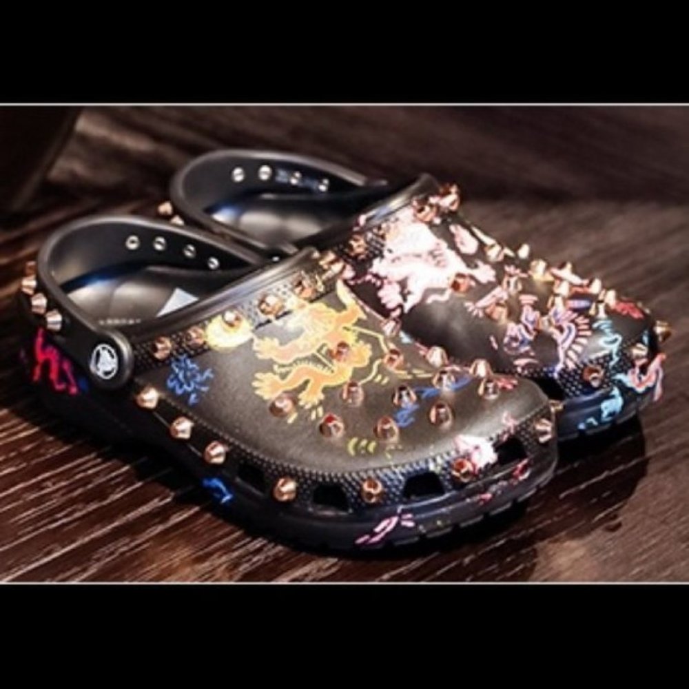 VIVIENNE TAM Crocs Rare